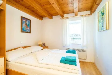 Dubrovnik Duplex Apartment for Up to 5 Guests