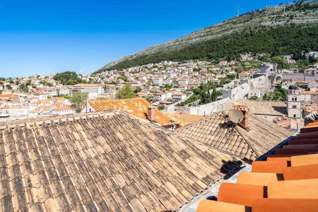 Dubrovnik Duplex Apartment for Up to 5 Guests
