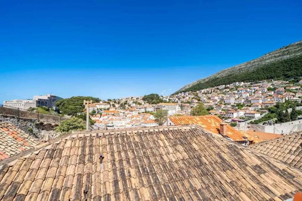 Dubrovnik Duplex Apartment for Up to 5 Guests