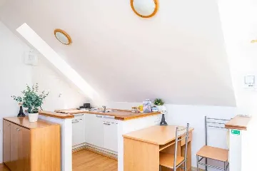 Dubrovnik Duplex Apartment for Up to 5 Guests