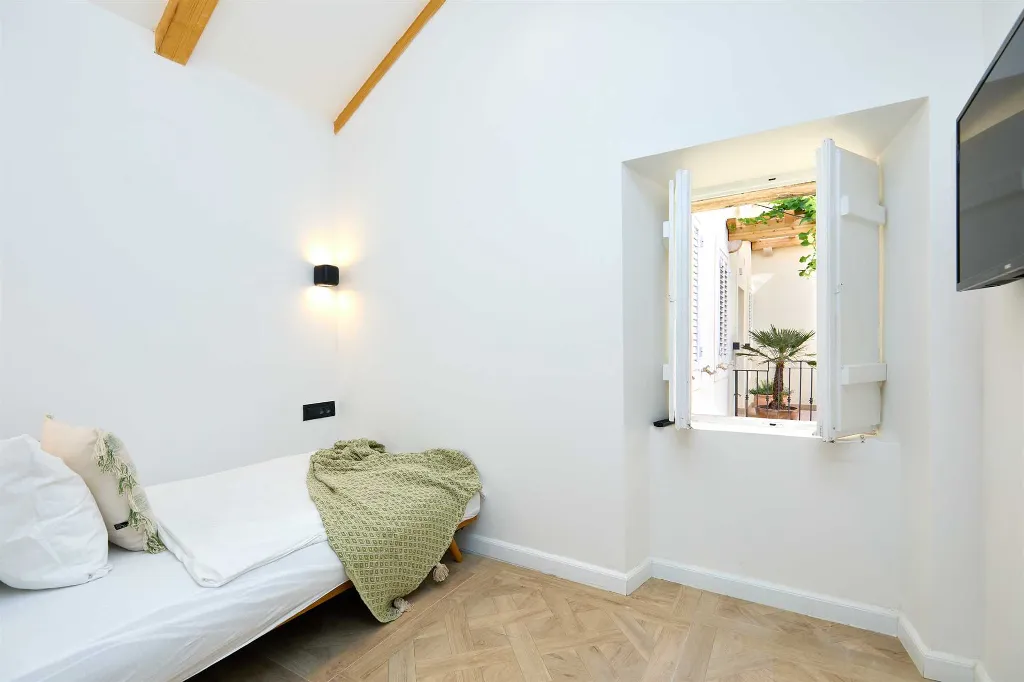 Dubrovnik 3-Bedroom Apartment for Up to 7