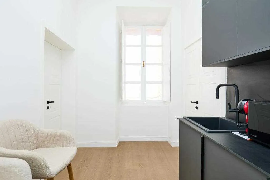 Dubrovnik Old Town 1-Bedroom Apartment with Stradun View
