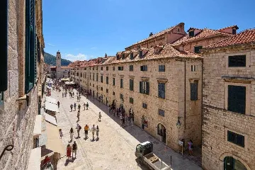 Dubrovnik Old Town 1-Bedroom Apartment with Stradun View