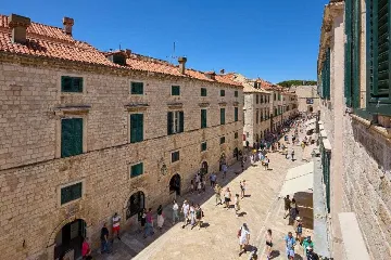 Dubrovnik Old Town 1-Bedroom Apartment with Stradun View