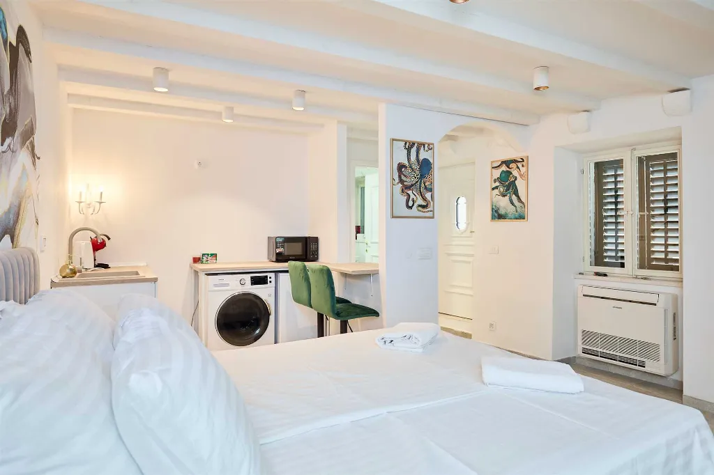 Ploce Studio Apartment in Dubrovnik for 2