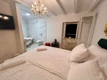 Double Room Studio in Dubrovnik’s Ploče Area