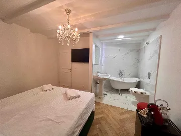 Double Room Studio in Dubrovnik’s Ploče Area
