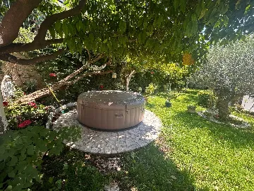 Dubrovnik (Gruž) Apartment with Garden Hot Tub for 5