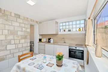 Dubrovnik City Apartment for 3 Guests