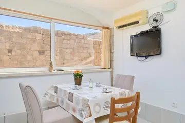 Dubrovnik City Apartment for 3 Guests