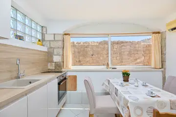 Dubrovnik City Apartment for 3 Guests