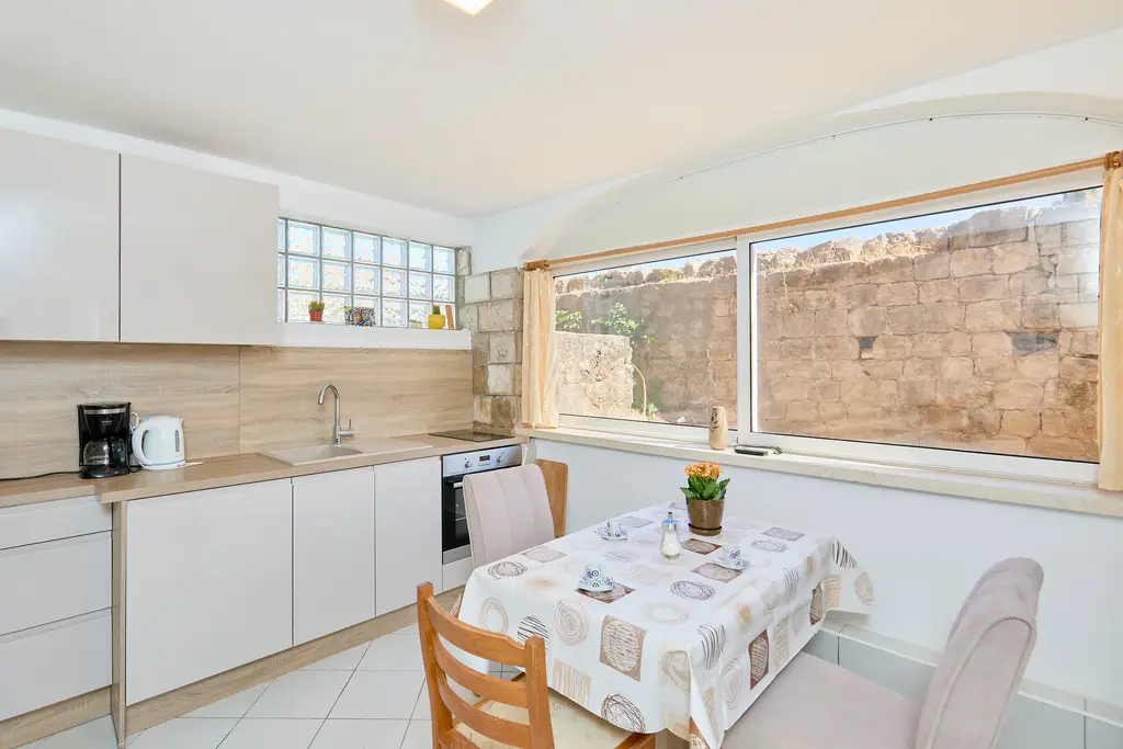 Dubrovnik City Apartment for 3 Guests