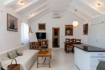 Dubrovnik Holiday House with Private Pool for 12