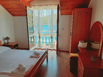 Apartment for 2 Guests in Polače