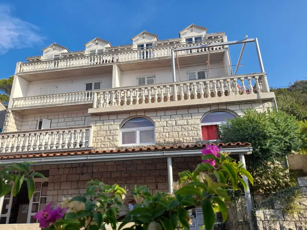 Apartment for 2 Guests in Polače