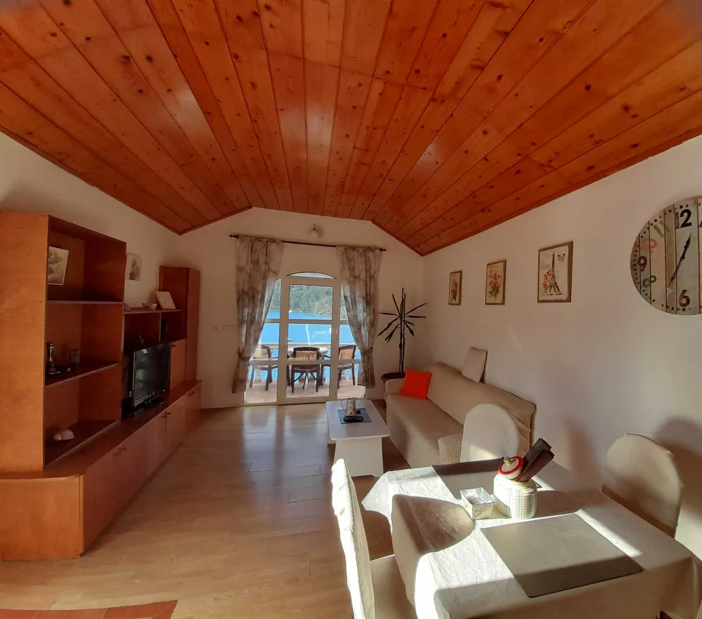 Apartment for 2 Guests in Polače