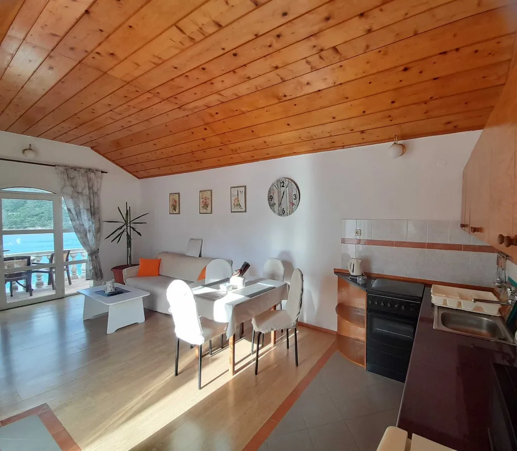 Apartment for 2 Guests in Polače