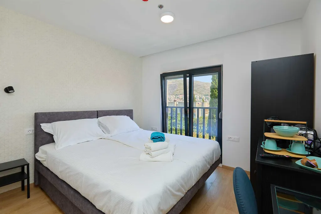 Dubrovnik Room for 2 Guests with En Suite Bathroom