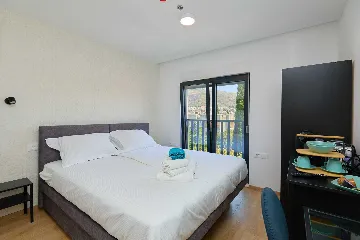 Dubrovnik Room for 2 Guests with En Suite Bathroom