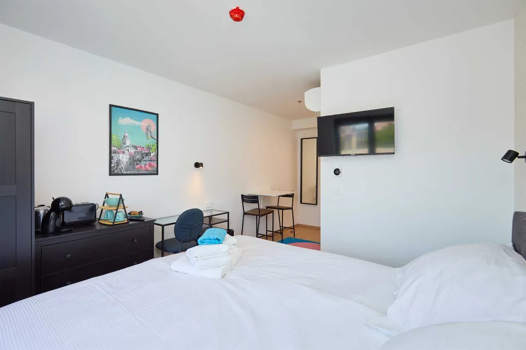 Dubrovnik Room for 2 Guests with En Suite Bathroom