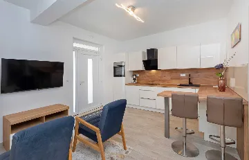 One-Bedroom Apartment for 2 Guests in Dubrovnik