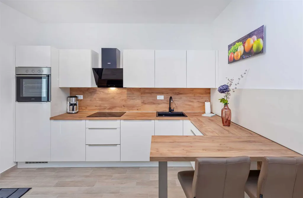 One-Bedroom Apartment for 2 Guests in Dubrovnik