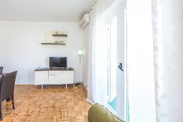 Two-Bedroom Apartment in Dubrovnik with Balcony