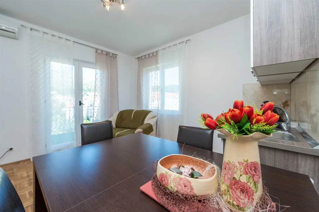 Two-Bedroom Apartment in Dubrovnik with Balcony