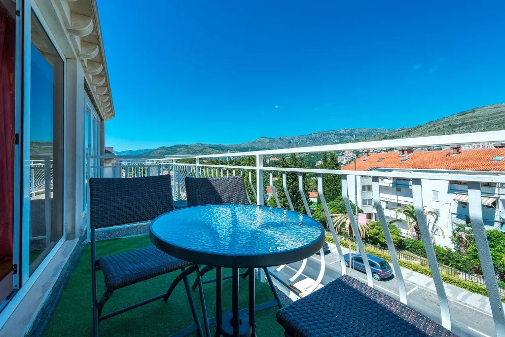 One-Bedroom Apartment with Balcony in Dubrovnik