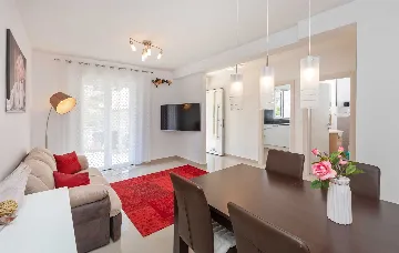 Two-Bedroom Apartment in Dubrovnik with Balcony