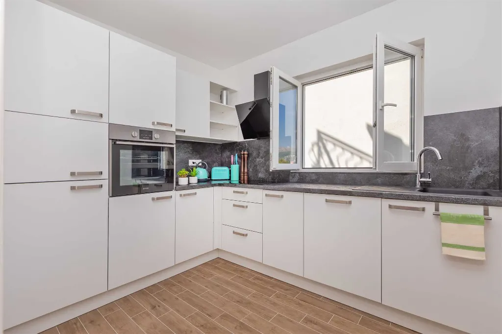 Two-Bedroom Apartment in Dubrovnik with Balcony