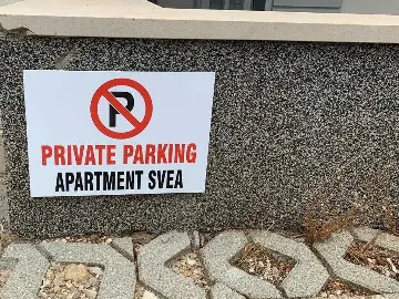 Dubrovnik 2-Bedroom Apartment with Balcony & Free Parking