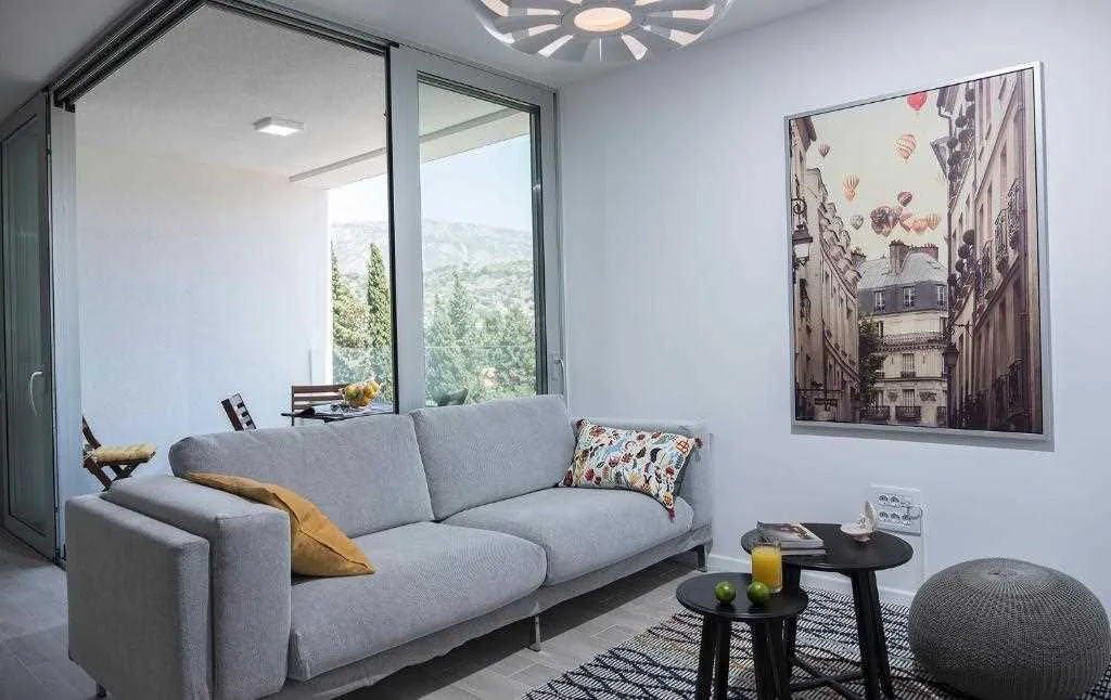 Dubrovnik 2-Bedroom Apartment with Sea-View Balcony