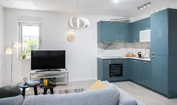 Dubrovnik 2-Bedroom Apartment with Sea-View Balcony