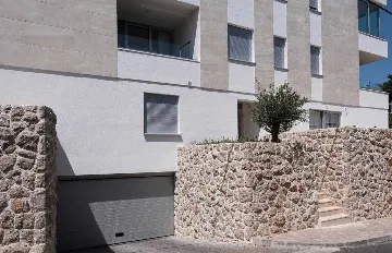 Dubrovnik 2-Bedroom Apartment with Sea-View Balcony