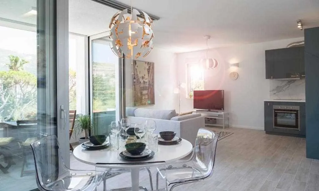 Dubrovnik 2-Bedroom Apartment with Sea-View Balcony