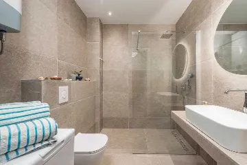 Dubrovnik 2-Bedroom Apartment with Private Balcony