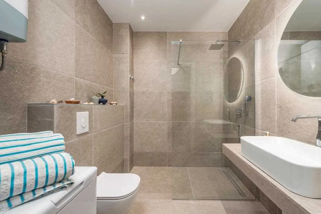 Dubrovnik 2-Bedroom Apartment with Private Balcony