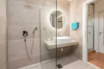 Dubrovnik 2-Bedroom Apartment with Private Balcony