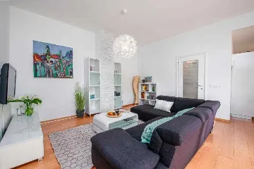 Dubrovnik 2-Bedroom Apartment with Private Balcony