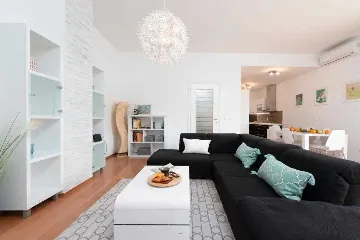 Dubrovnik 2-Bedroom Apartment with Private Balcony