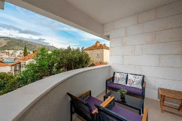Dubrovnik 2-Bedroom Apartment with Private Balcony
