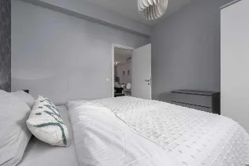 Dubrovnik 2-Bedroom Apartment with Private Balcony