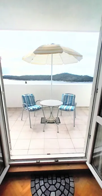 Dubrovnik Apartment with Balcony and Sea View