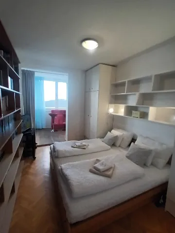 Dubrovnik Apartment with Balcony and Sea View