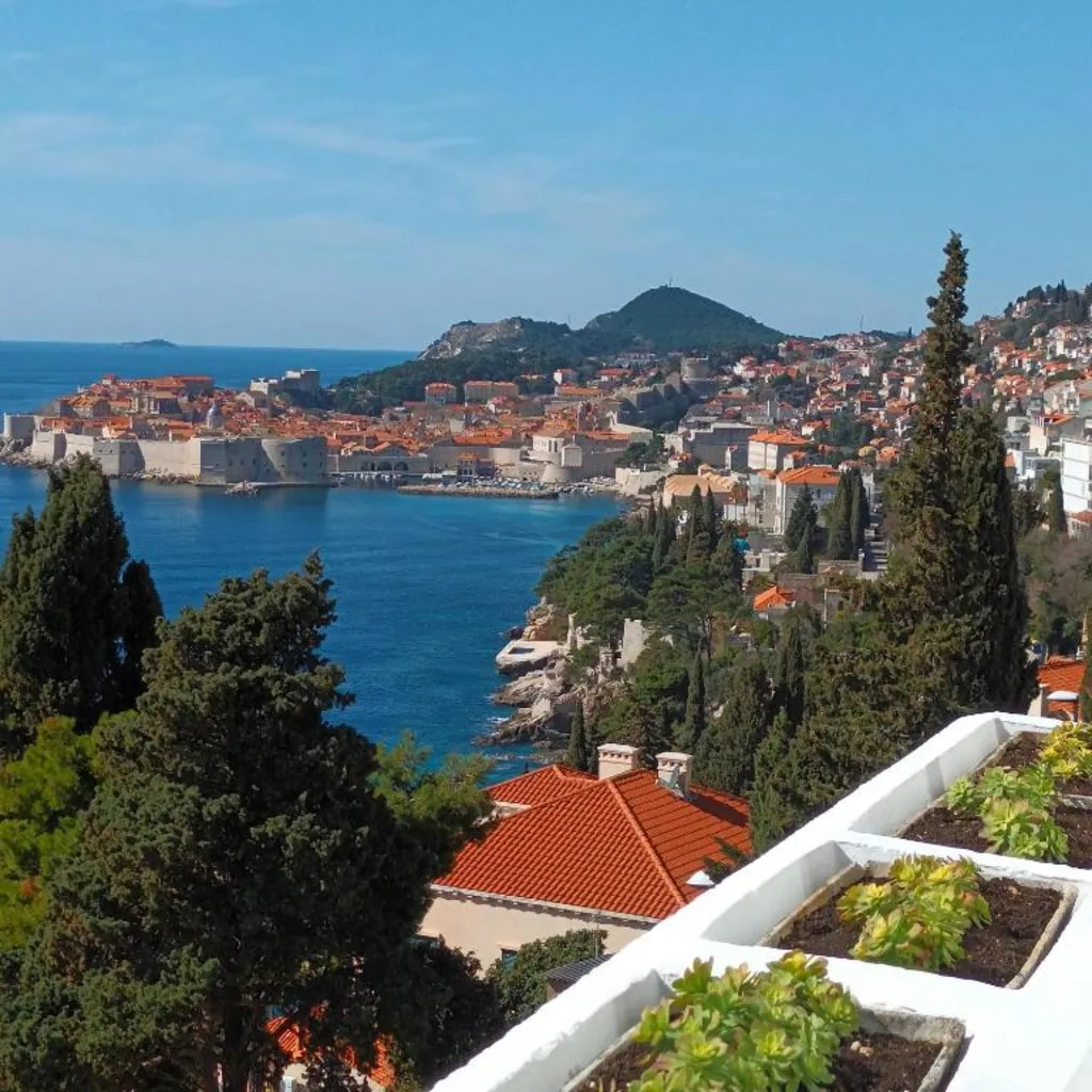 Dubrovnik Apartment with Balcony and Sea View