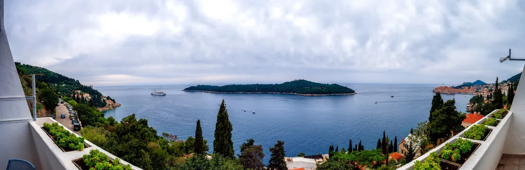 Dubrovnik Apartment with Balcony and Sea View