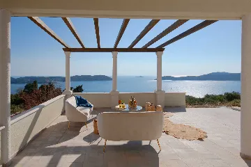 Infinity Pool 3-Bedroom Villa in Dubrovnik
