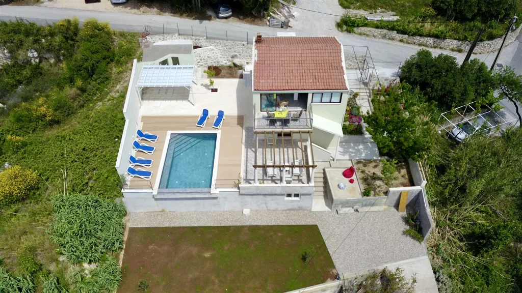 Infinity Pool 3-Bedroom Villa in Dubrovnik