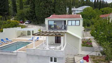 Infinity Pool 3-Bedroom Villa in Dubrovnik